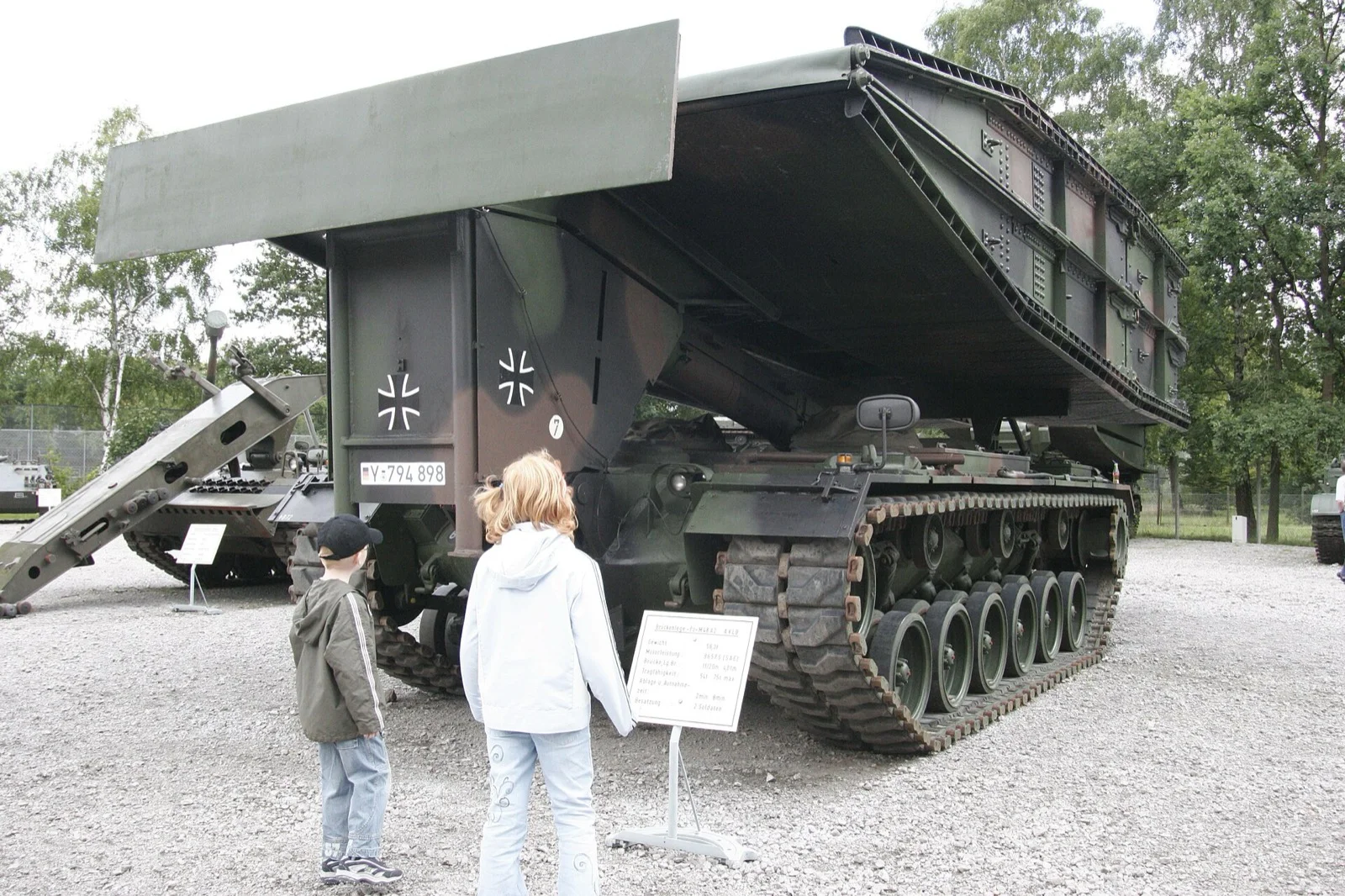 M48A2 AVLB zırhlı köprü serme tankı