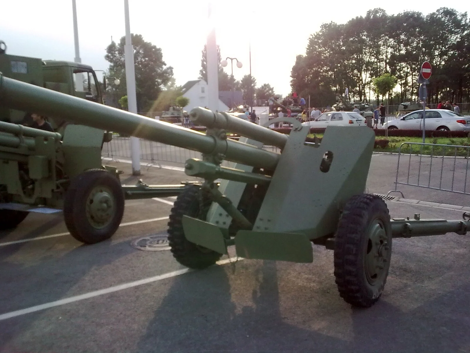 Yugoslav yapımı M56 105 mm çekili obüs