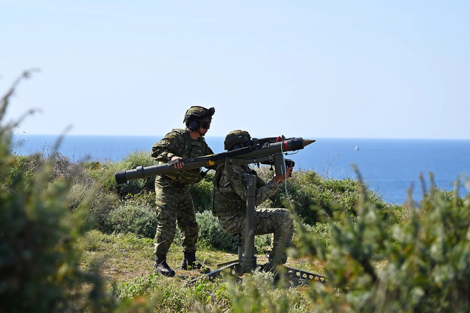Dünyanın En İyi 10 Taşınabilir Hava Savunma Füzesi: SUNGUR Zirvede — Stinger, Starstreak, Igla-S Karşılaştırması 18 Mistral 3 — MBDA'nın sehpa ve araç üstü konfigürasyonlarda kullanılan füzesi; görüntüleme kızılötesi arayıcı başlığıyla tanınıyor.
