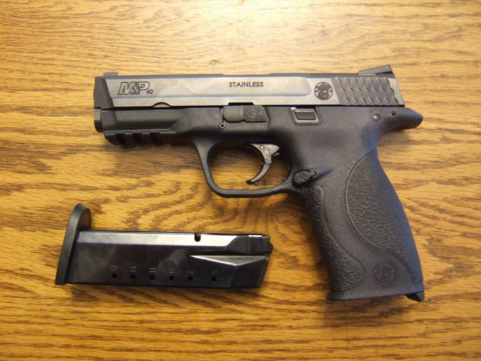 Smith & Wesson M&P .40