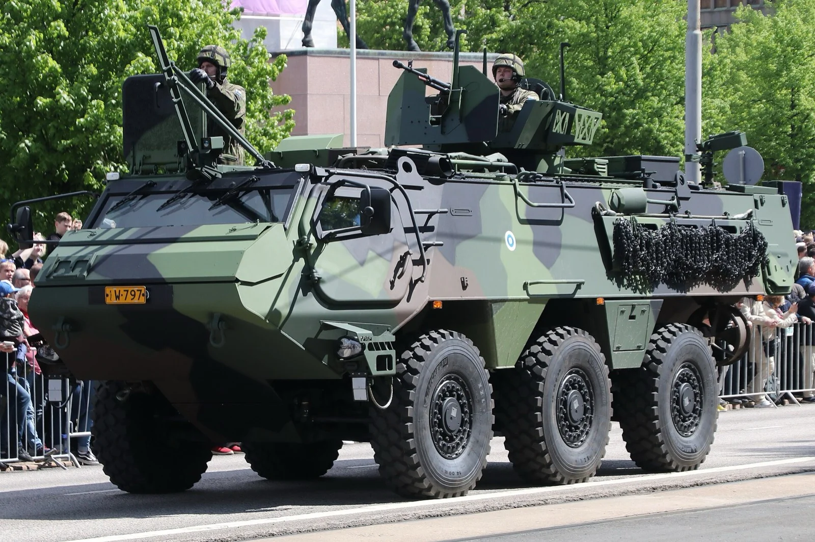 Dünyanın En İyi 10 Zırhlı 6x6 Aracı: Otokar ARMA 6x6 Zirvede 16 Patria XA-300 6x6 zırhlı personel taşıyıcı — Finlandiya