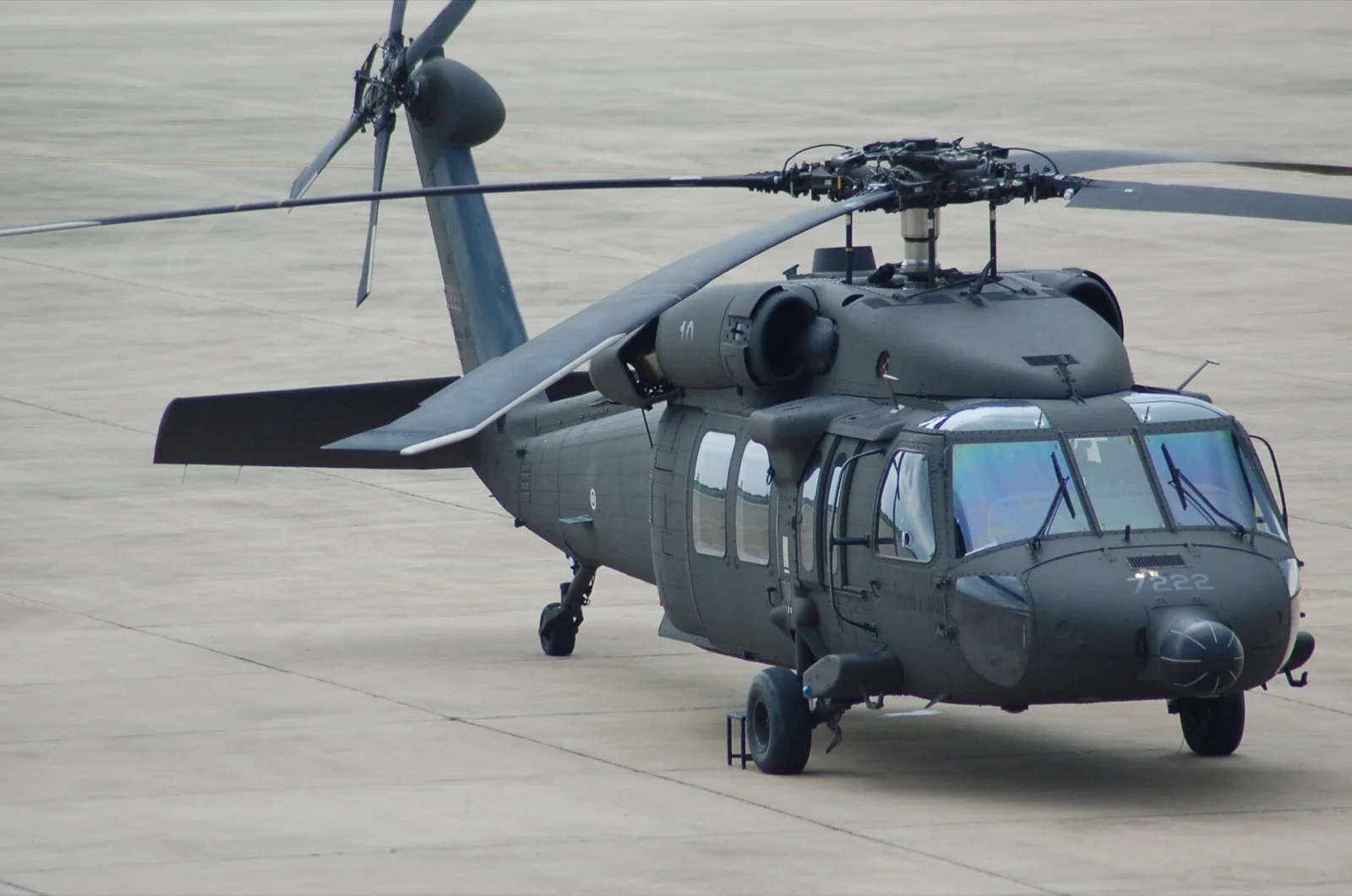 Tayland Kara Kuvvetleri UH-60 Black Hawk helikopteri