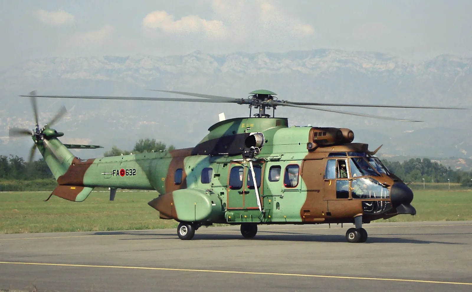 Arnavutluk Ordusunun Askeri Gücü: Envanterde Kaç Tank, Uçak ve Gemi Var? (2026)