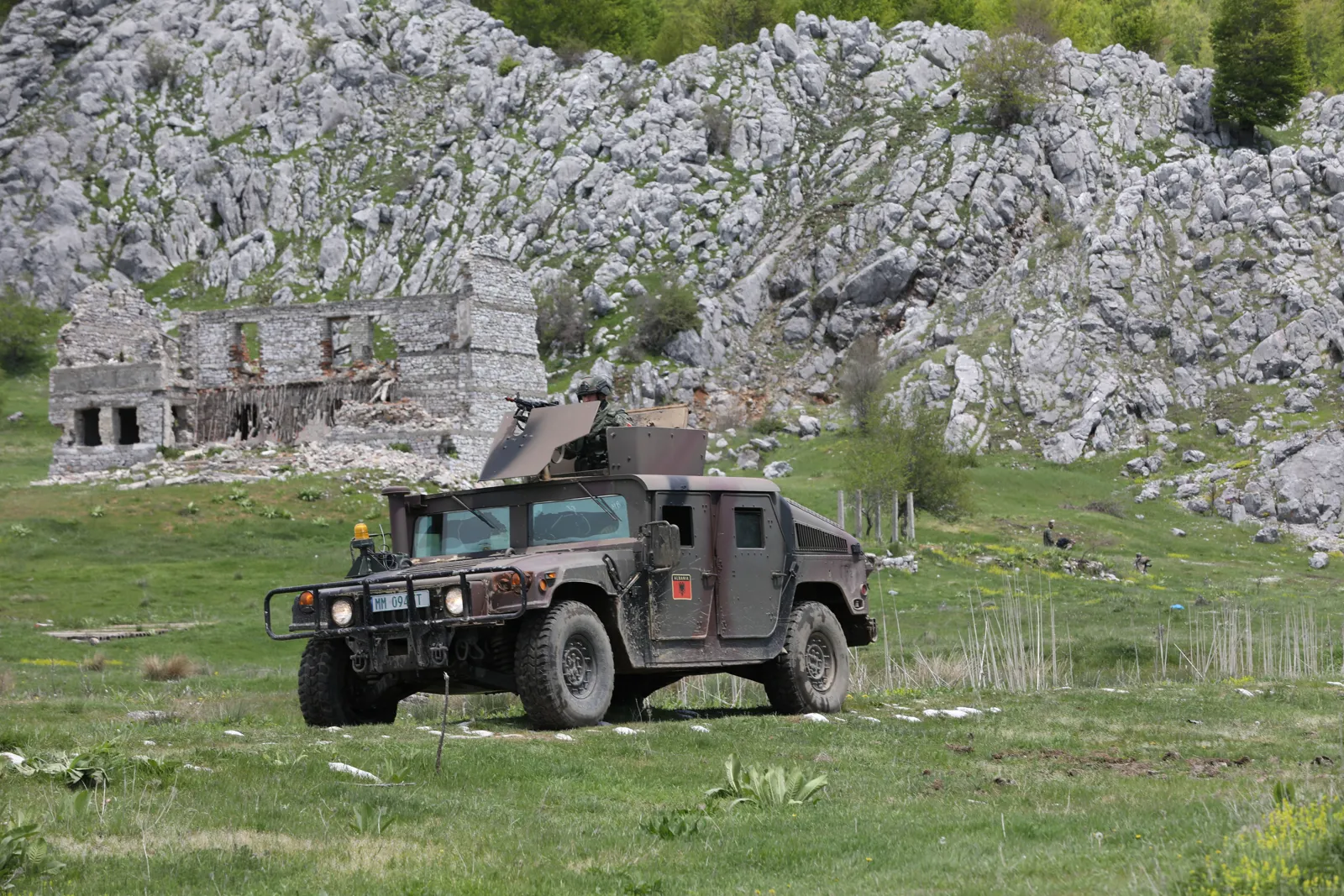 Arnavutluk ordusunun kara unsurları