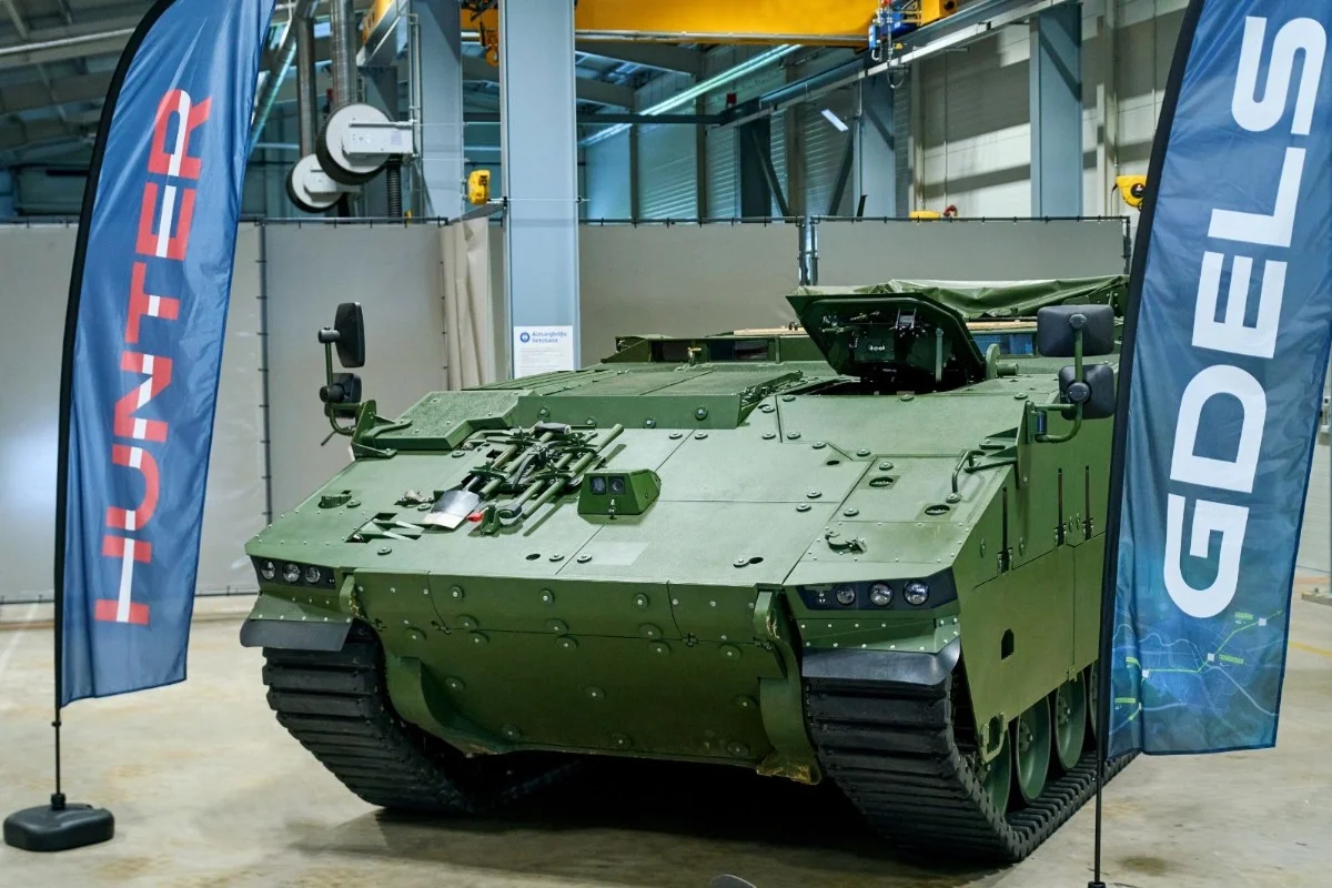 Latvia Takes Delivery of Its First HUNTER IFV: 84-Vehicle Deal Moved From Signature to Steel in 14 Months 2 Latvia Takes Delivery of Its First HUNTER IFV: 84-Vehicle Deal Moved From Signature to Steel in 14 Months