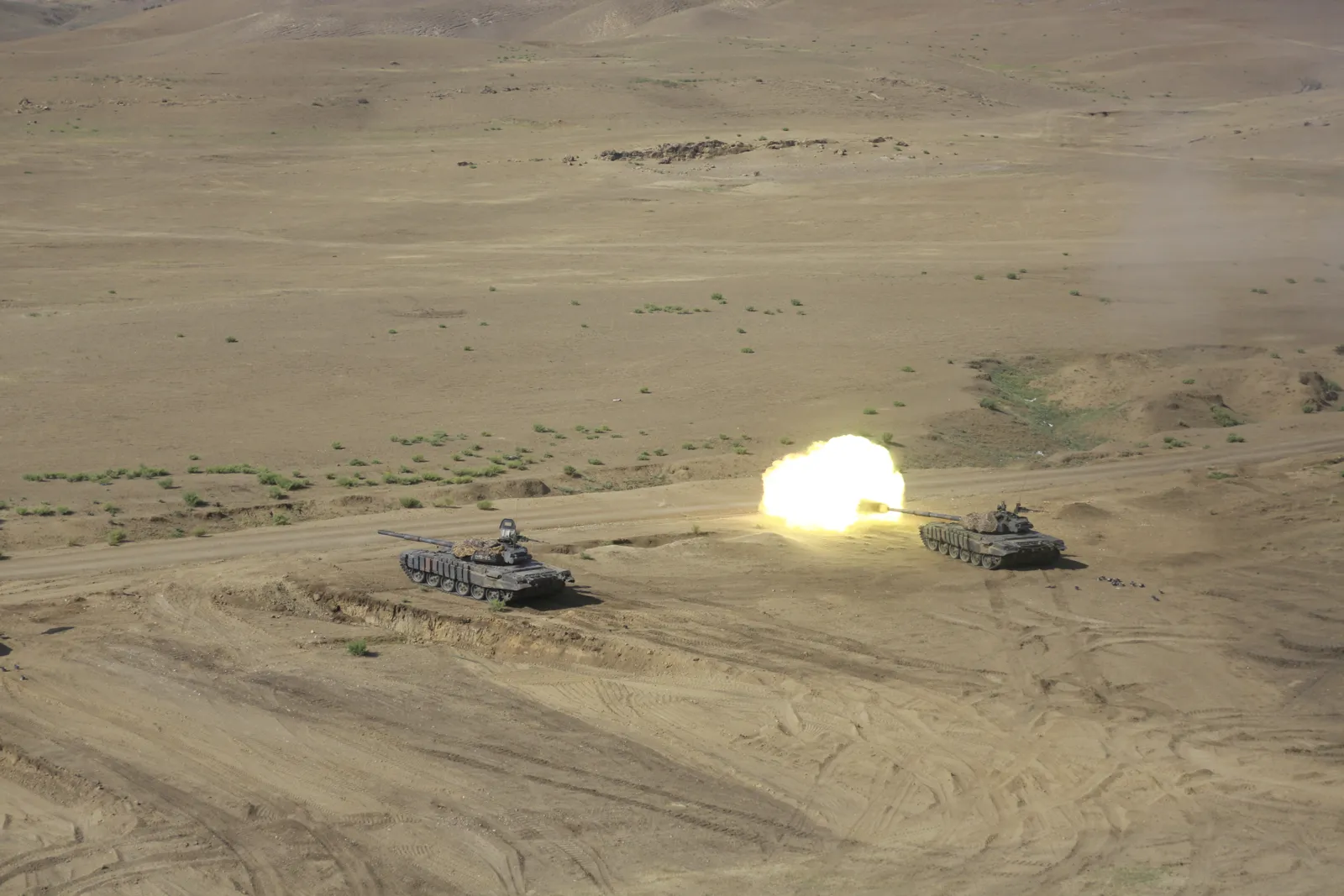 Gürcistan Ordusunun Askeri Gücü: Envanterde Kaç Tank, Uçak ve Gemi Var? (2026)